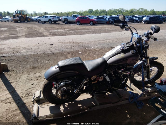 45098845 :رقم المزاد ، 1HD1GXM10HC318883 vin ، 2017 Harley-davidson Fxdb Dyna Street Bob مزاد بيع