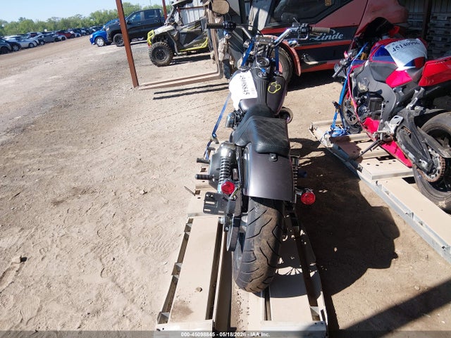 45098845 :رقم المزاد ، 1HD1GXM10HC318883 vin ، 2017 Harley-davidson Fxdb Dyna Street Bob مزاد بيع