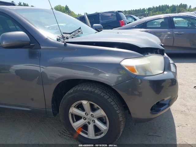 45098858 :رقم المزاد ، 5TDBK3EH0AS003384 vin ، 2010 Toyota Highlander Base V6 مزاد بيع