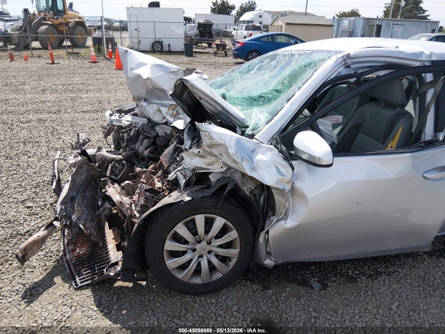 Toyota COROLLA LE 2018 2T1BURHE3JC041425 Image 18