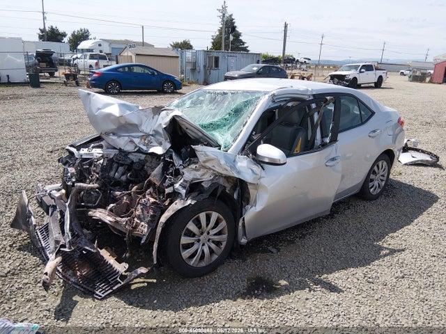 Toyota COROLLA LE 2018 2T1BURHE3JC041425 Image 2