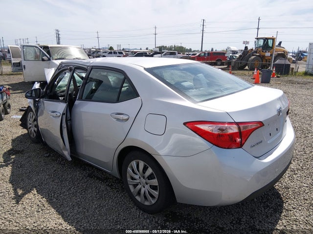 Toyota COROLLA LE 2018 2T1BURHE3JC041425 Image 3