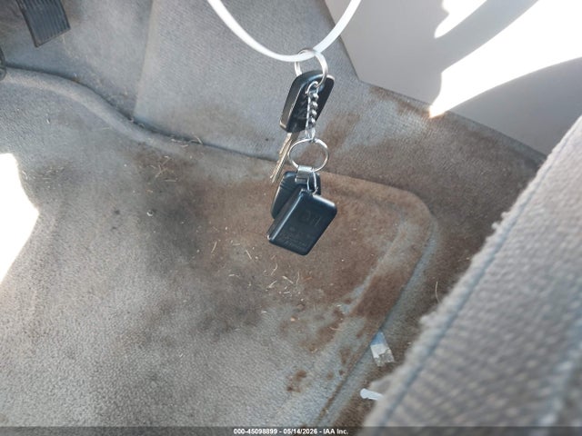 45098899 :رقم المزاد ، 1FAFP4041WF235194 vin ، 1998 Ford Mustang مزاد بيع