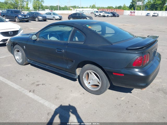 45098899 :رقم المزاد ، 1FAFP4041WF235194 vin ، 1998 Ford Mustang مزاد بيع