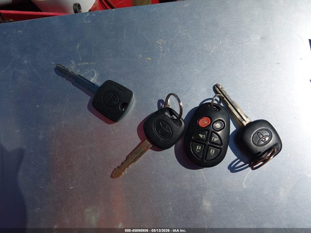2006 Toyota Sienna Xle მანქანა იყიდება აუქციონზე, vin: 5TDZA22CX6S555521, აუქციონის ნომერი: 45098906