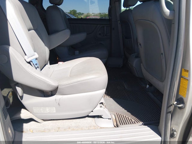 2006 Toyota Sienna Xle მანქანა იყიდება აუქციონზე, vin: 5TDZA22CX6S555521, აუქციონის ნომერი: 45098906