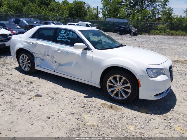45098932 :رقم المزاد ، 2C3CCARG6KH578262 vin ، 2019 Chrysler 300 Touring L Awd مزاد بيع