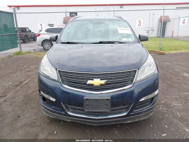 Продажа на аукционе авто 2017 Chevrolet Traverse Ls, vin: 1GNKRFKD2HJ149198, номер лота: 45098938