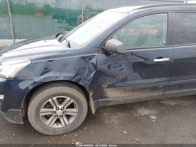 Продажа на аукционе авто 2017 Chevrolet Traverse Ls, vin: 1GNKRFKD2HJ149198, номер лота: 45098938