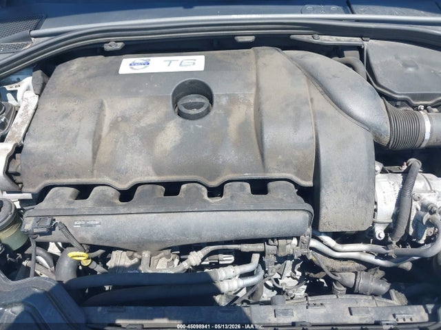 YV1902SS4F1234768 Volvo V60 T6 R-design Platinum