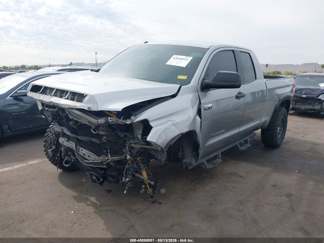 5TFUY5F14HX654719 Toyota Tundra Sr5 5.7l V8