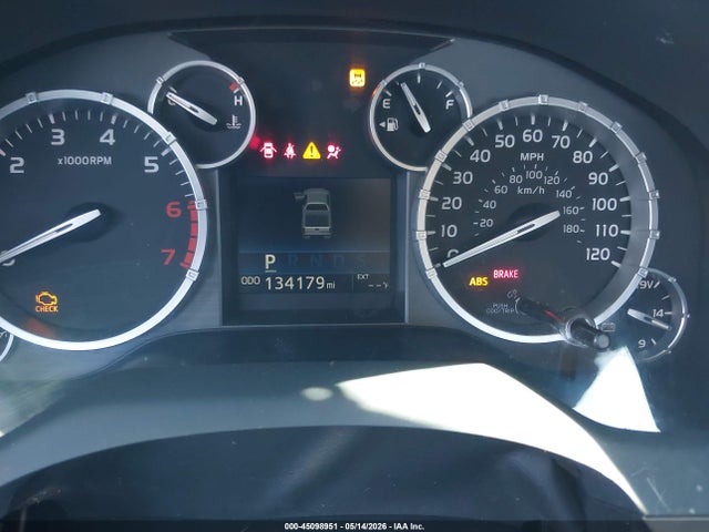 5TFUY5F14HX654719 Toyota Tundra Sr5 5.7l V8