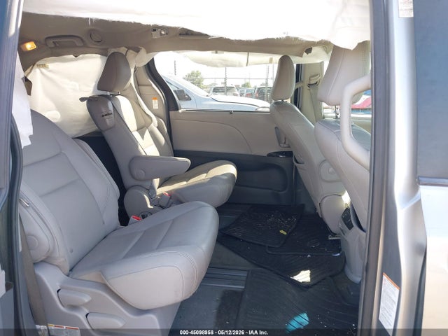 Auction sale of the 2017 Toyota Sienna Xle Premium 8 Passenger, vin: 5TDYZ3DC0HS858785, lot number: 45098958