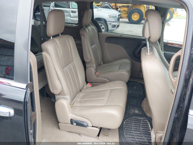 45098968 :رقم المزاد ، 2C4RC1BG4GR190402 vin ، 2016 Chrysler Town & Country Touring مزاد بيع