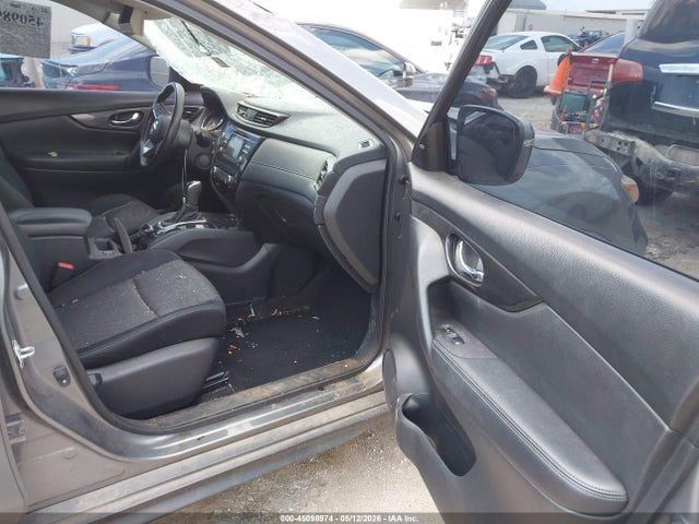 JN8AT2MT3HW132131 Nissan ROGUE SV