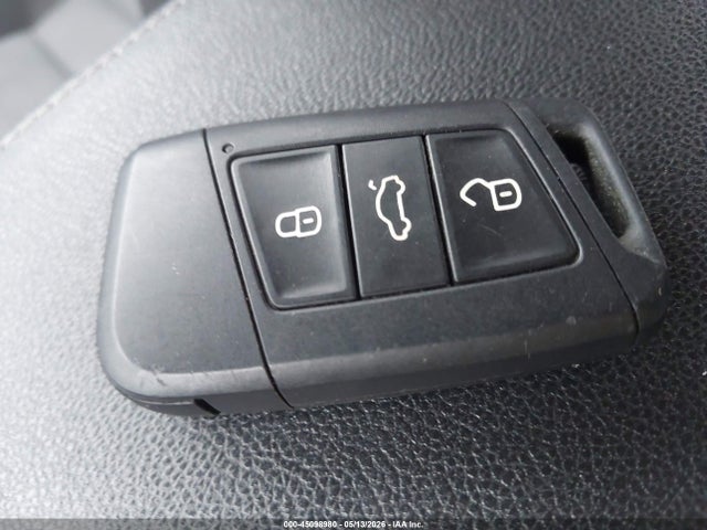Продажа на аукционе авто 2022 Volkswagen Taos 1.5t S, vin: 3VVAX7B23NM046001, номер лота: 45098980