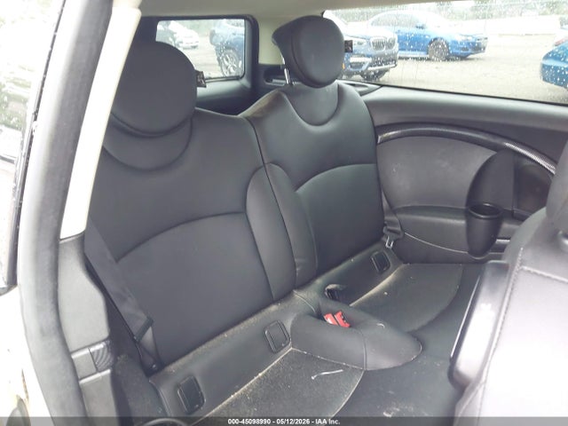 2012 Mini Cooper S Clubman მანქანა იყიდება აუქციონზე, vin: WMWZG3C5XCTY38158, აუქციონის ნომერი: 45098990