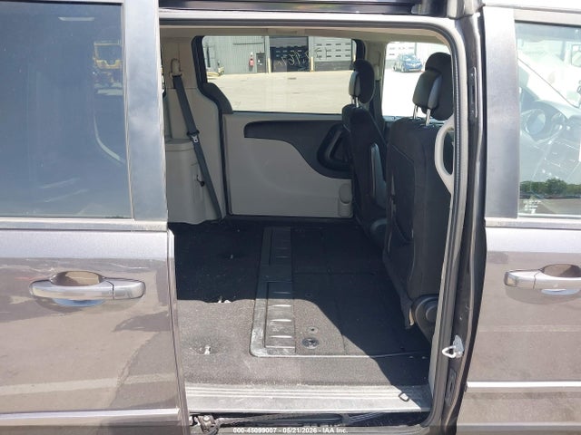 Продажа на аукционе авто 2015 Dodge Grand Caravan Sxt, vin: 2C4RDGCG0FR717252, номер лота: 45099007