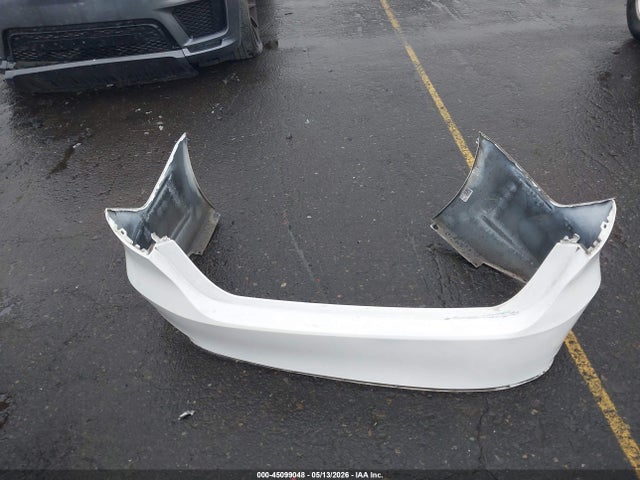 Toyota CAMRY LE 2018 4T1B11HK0JU630107 Image 12