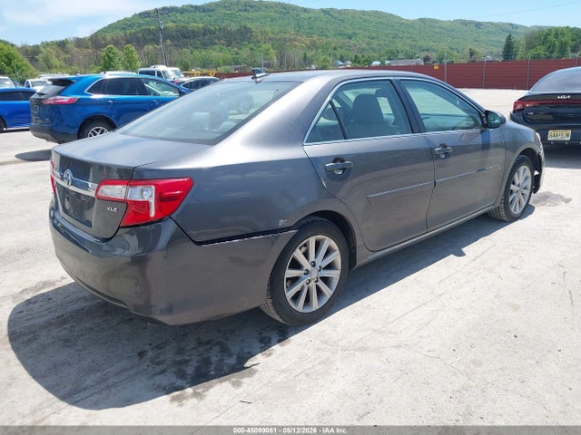 2013 Toyota Camry Xle V6 მანქანა იყიდება აუქციონზე, vin: 4T1BK1FK7DU527464, აუქციონის ნომერი: 45099051