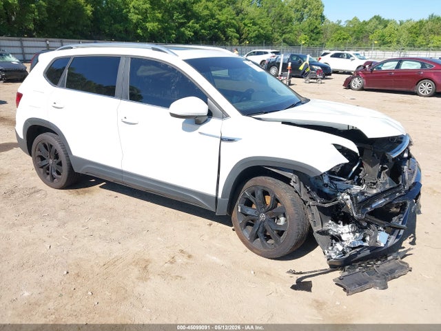45099091 :رقم المزاد ، 3VVTX7B24NM055976 vin ، 2022 Volkswagen Taos 1.5t Se مزاد بيع