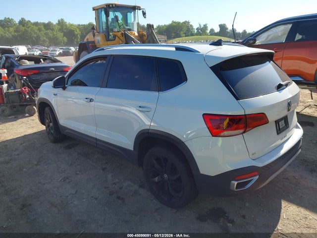 Продаж на аукціоні авто 2022 Volkswagen Taos 1.5t Se, vin: 3VVTX7B24NM055976, номер лоту: 45099091