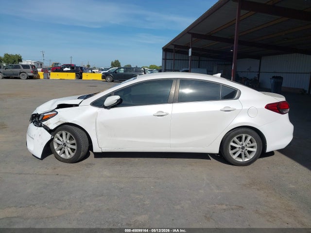 KIA FORTE LX 2017 3KPFL4A74HE014071 Image 14