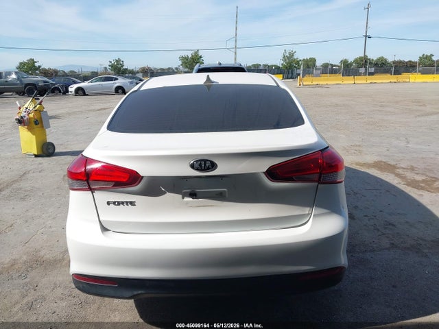 KIA FORTE LX 2017 3KPFL4A74HE014071 Image 16