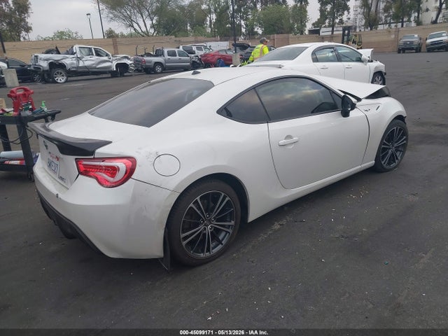 45099171 :رقم المزاد ، JF1ZNAA17D2725066 vin ، 2013 Scion Fr-s مزاد بيع