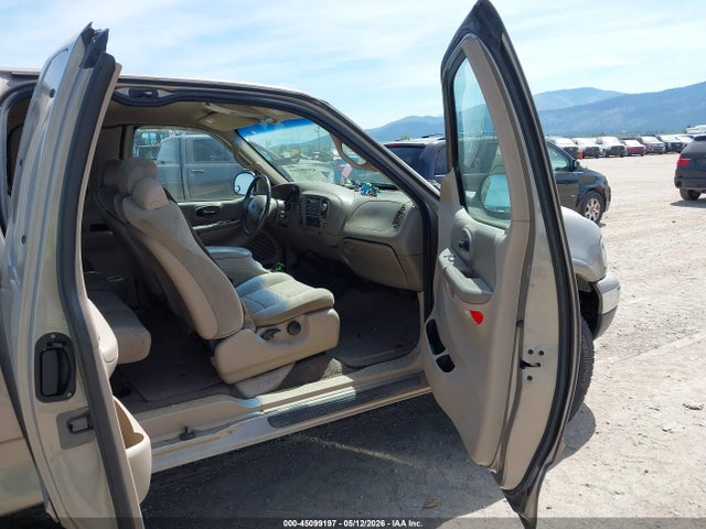 2001 Ford F-150 Lariat/xl/xlt მანქანა იყიდება აუქციონზე, vin: 2FTPX18L31CA37553, აუქციონის ნომერი: 45099197