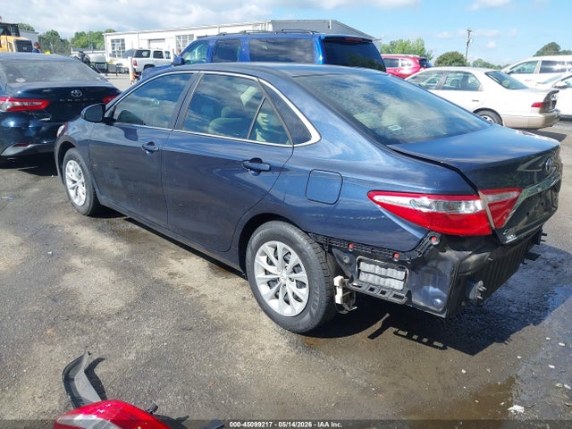 2016 Toyota Camry Le მანქანა იყიდება აუქციონზე, vin: 4T1BF1FK4GU998755, აუქციონის ნომერი: 45099217