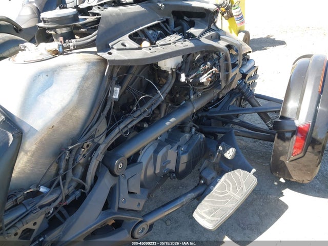 Продажа на аукционе авто 2016 Can-am Spyder Roadster F3/f3-s/f3-s Special Ser, vin: 2BXRDDD21GV000305, номер лота: 45099233
