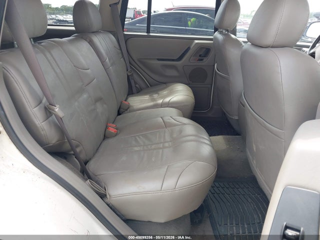 2004 Jeep Grand Cherokee Laredo მანქანა იყიდება აუქციონზე, vin: 1J4GX48S74C205644, აუქციონის ნომერი: 45099256