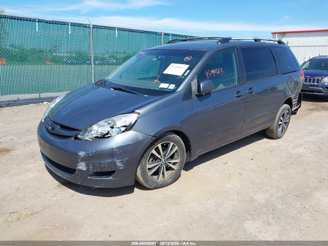 45099263 :رقم المزاد ، 5TDBK22C28S015288 vin ، 2008 Toyota Sienna Xle مزاد بيع