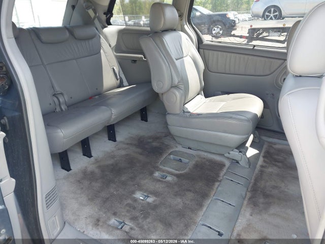 45099263 :رقم المزاد ، 5TDBK22C28S015288 vin ، 2008 Toyota Sienna Xle مزاد بيع