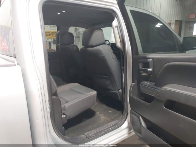 45099282 :رقم المزاد ، 3GCUKRECXJG238745 vin ، 2018 Chevrolet Silverado 1500 1lt مزاد بيع