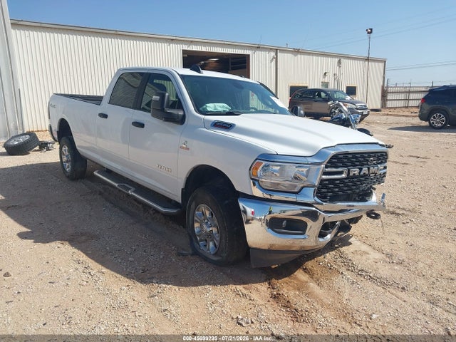 45099295 :رقم المزاد ، 3C63R3HL8PG604265 vin ، 2023 Ram 3500 Big Horn  4x4 8' Box مزاد بيع