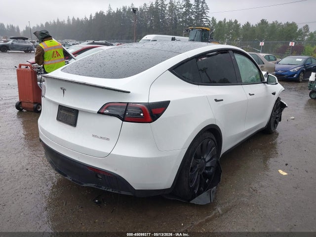 Продажа на аукционе авто 2022 Tesla Model Y Performance Dual Motor All-wheel Drive, vin: 7SAYGDEF1NF495260, номер лота: 45099377