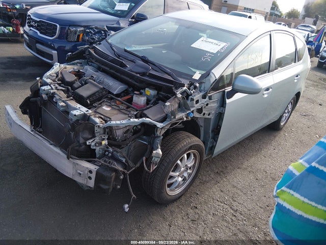 JTDZN3EU6GJ044272 Toyota Prius V Two