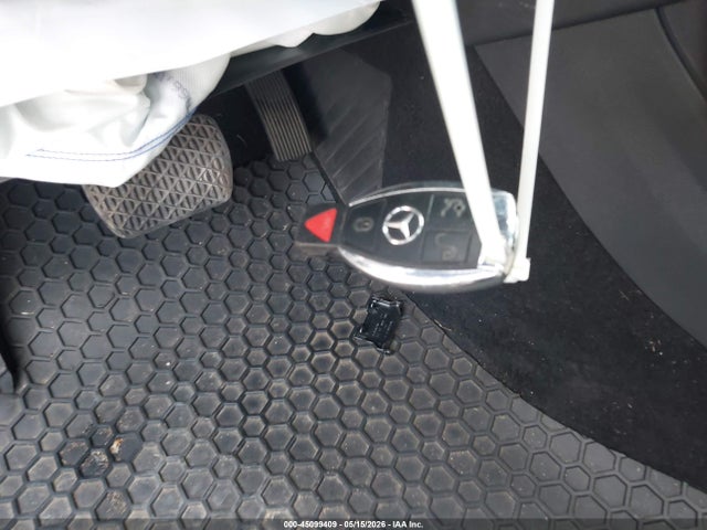 2015 Mercedes-benz Cla 250 მანქანა იყიდება აუქციონზე, vin: WDDSJ4EB6FN192209, აუქციონის ნომერი: 45099409