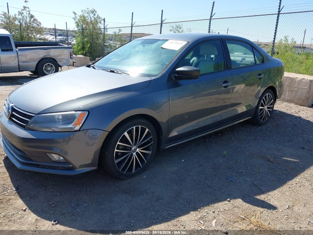 2015 Volkswagen Jetta 1.8t Sport მანქანა იყიდება აუქციონზე, vin: 3VWD17AJ8FM420185, აუქციონის ნომერი: 45099425