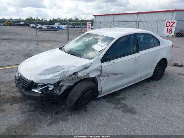 45099451 :رقم المزاد ، 3VW2K7AJ1BM379400 vin ، 2011 Volkswagen Jetta 2.0l S مزاد بيع