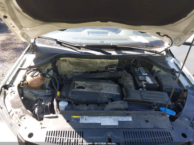 45099465 :رقم المزاد ، WVGAV7AX9GW604563 vin ، 2016 Volkswagen Tiguan S مزاد بيع