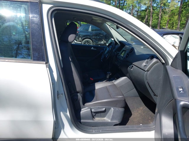45099465 :رقم المزاد ، WVGAV7AX9GW604563 vin ، 2016 Volkswagen Tiguan S مزاد بيع