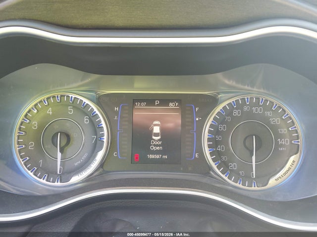 45099477 :رقم المزاد ، 1C3CCCFB9GN194303 vin ، 2016 Chrysler 200 Touring مزاد بيع