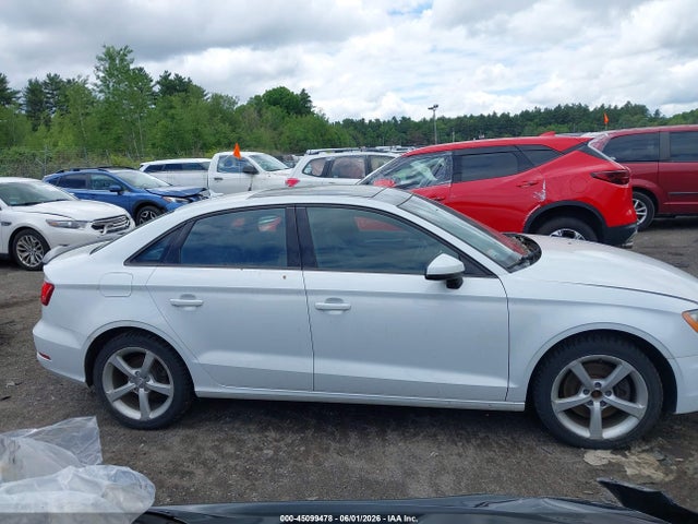 45099478 :رقم المزاد ، WAUB8GFF3G1030004 vin ، 2016 Audi A3 2.0t Premium مزاد بيع