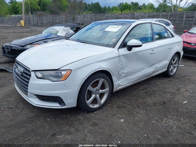 45099478 :رقم المزاد ، WAUB8GFF3G1030004 vin ، 2016 Audi A3 2.0t Premium مزاد بيع