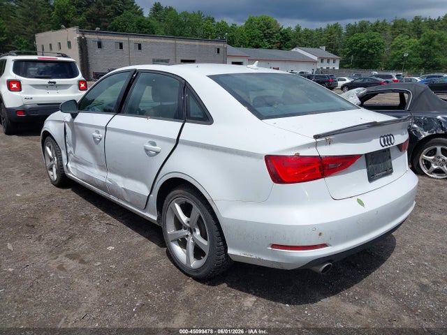 45099478 :رقم المزاد ، WAUB8GFF3G1030004 vin ، 2016 Audi A3 2.0t Premium مزاد بيع