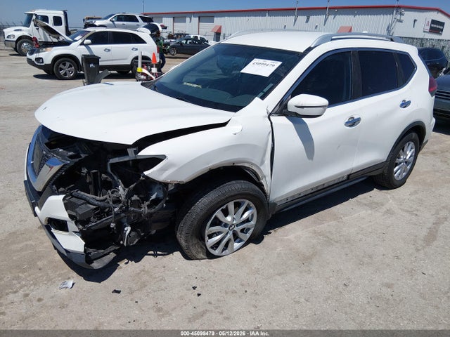 Nissan ROGUE SV 2017 JN8AT2MT8HW153542 Image 2
