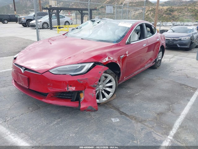 Tesla MODEL S 2018 5YJSA1E25JF273525 Image 2